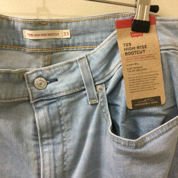 725 High Rise Bootcut Levi’s - Picture 3 of 4